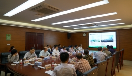 暨南大学药学院专家团队到我院实地考察