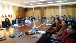 我院组织收看庆祝改革开放40周年电视直播