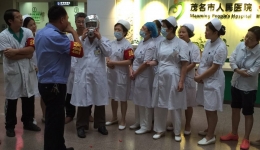 门诊部举行消防演练，提高安全意识