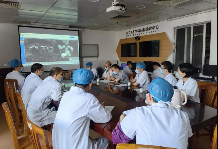 3D术前定位精准评估 茂名市人民医院多学科接力成功摘除胸廓入口巨大肿瘤