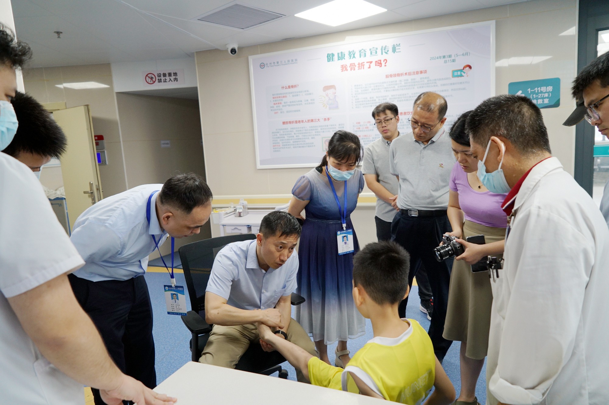 5.省医驻茂专家与茂医专家共赴基层医院调研并作工作指导。