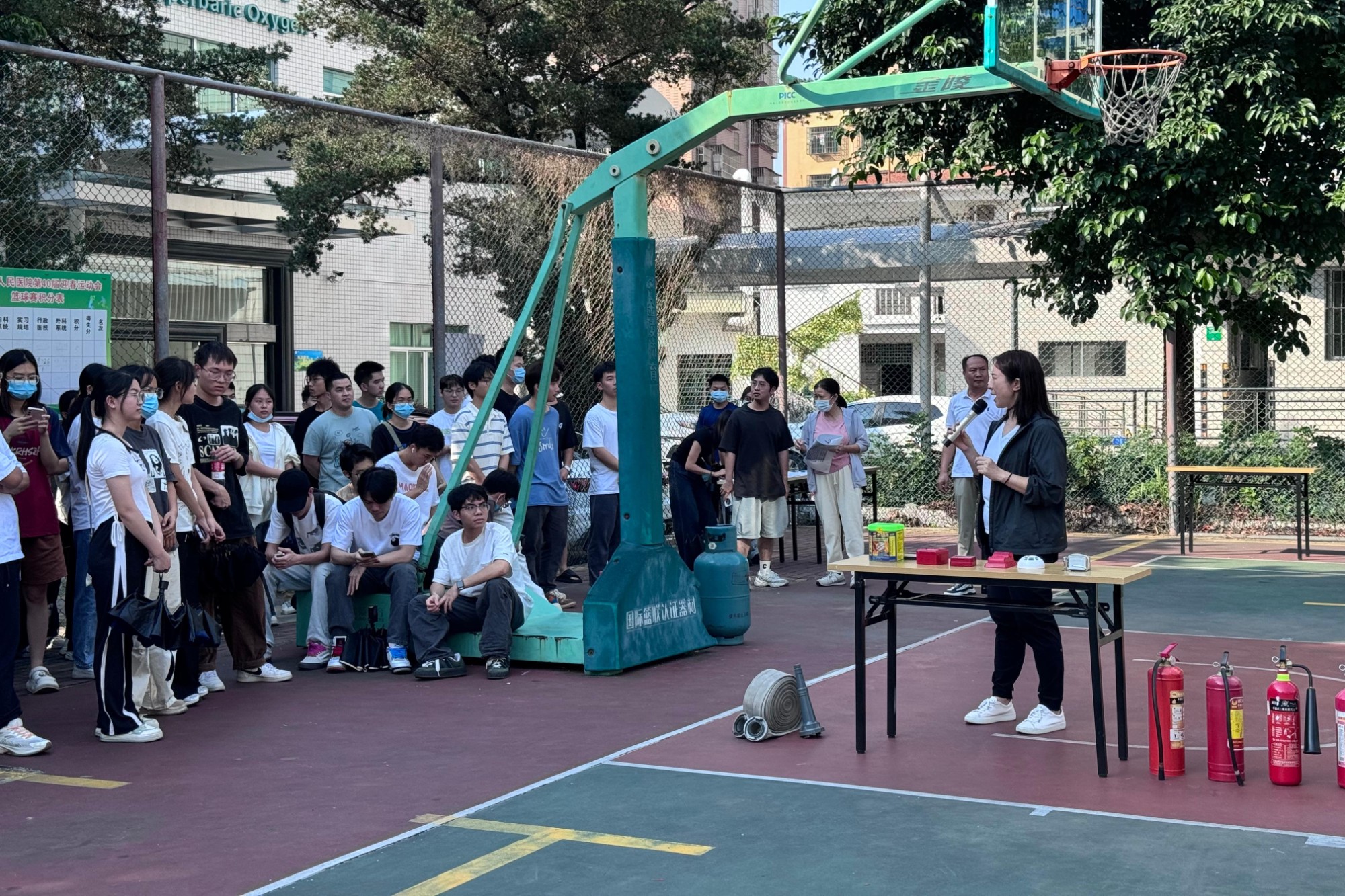 02教学培训部副部长柯杏对各层级医学生进行培训宣讲