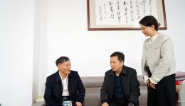 新春送暖情深重丨茂医领导看望慰问医院离退休干部职工