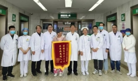 60岁患者头痛，竟是颅内“定时炸弹”！