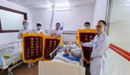 十二次手术，六十多个日夜的坚守，茂医多学科联手为车祸女孩打通生命通道